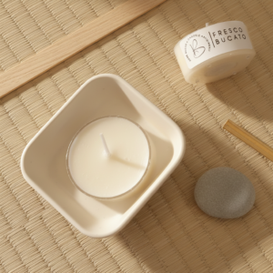 tealight singola al profumo di bucato steso al sole
